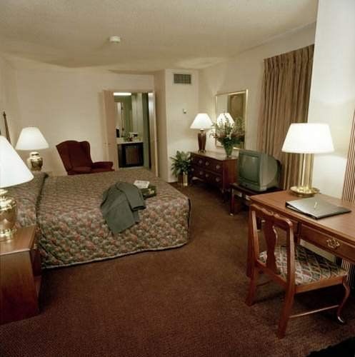 Congress Hotel & Suites Norcross Oda fotoğraf